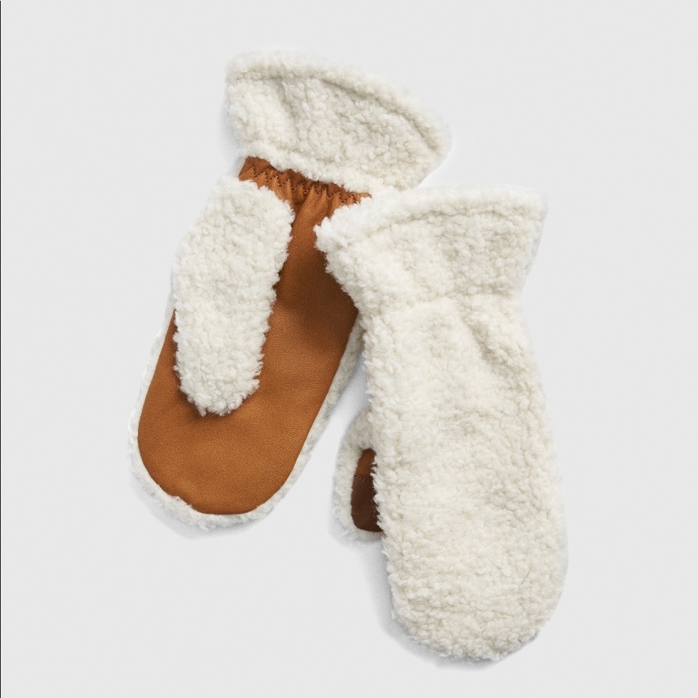 GAP Cream Sherpa Mittens with Brown Leather Palm